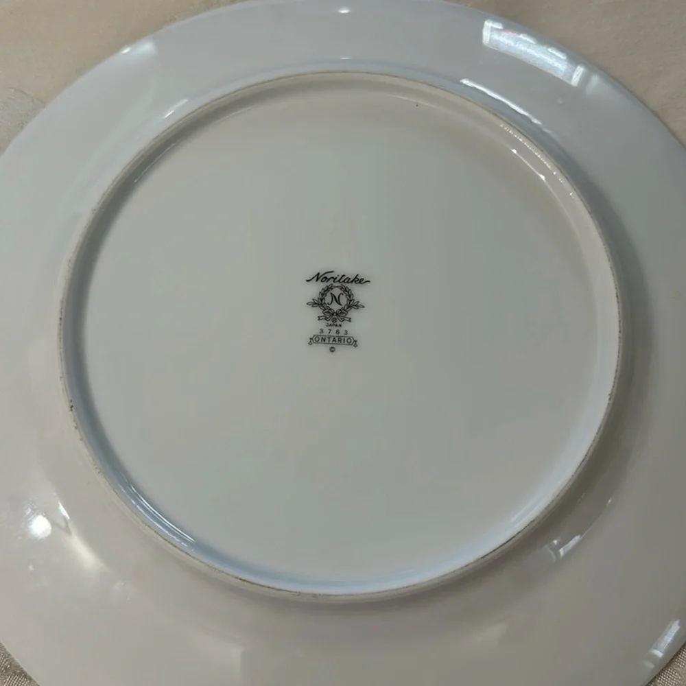 Noritake Ontario China ~ ONE 4-piece place setting - Picture 4 of 9